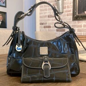 Dooney and Bourke Black with Blue Vein Croc Embossed Hobo w matching Wal…